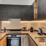 Alpes V, Alpes Agency, Chamonix, Sleeps 5 Apartament *