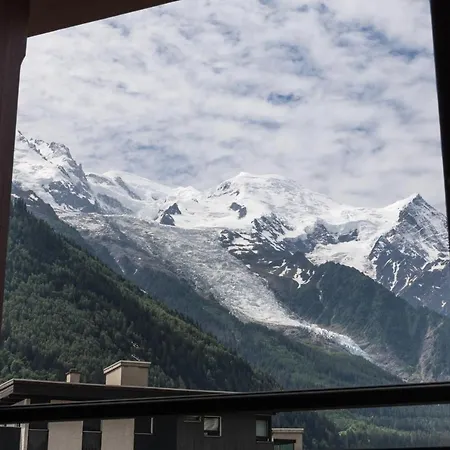 Alpes V, Alpes Agency, Chamonix, Sleeps 5 *