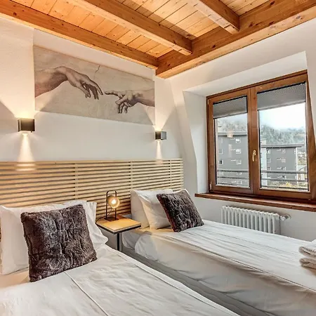 Alpes V, Alpes Agency, Chamonix, Sleeps 5 * شامونكس