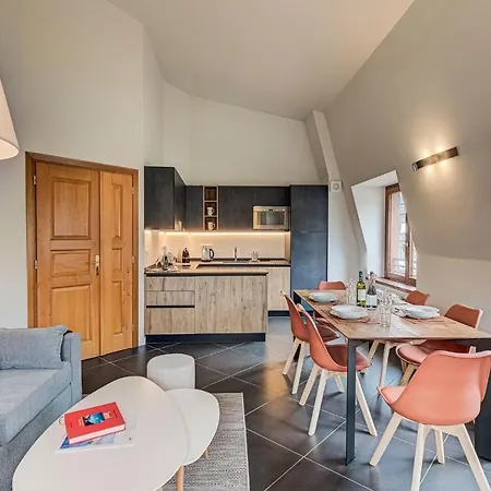 Alpes V, Alpes Agency, Chamonix, Sleeps 5 Apartament